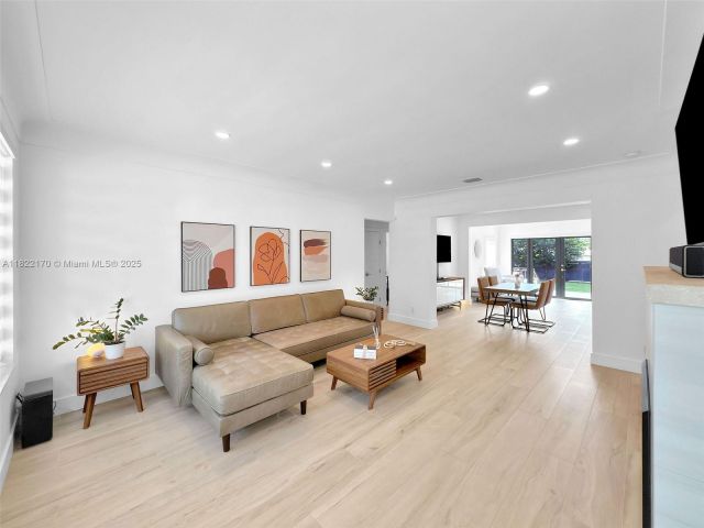 Home for rent at 130 SW 25th Rd - photo 6161532