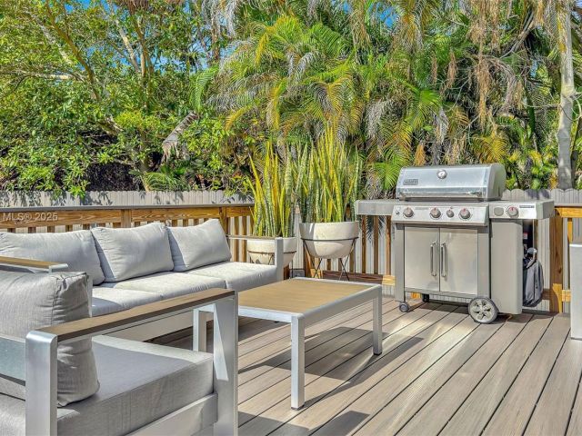 Home for rent at 130 SW 25th Rd - photo 6161537