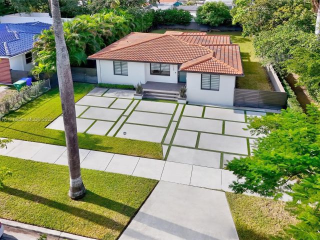 Home for rent at 130 SW 25th Rd - photo 6161541