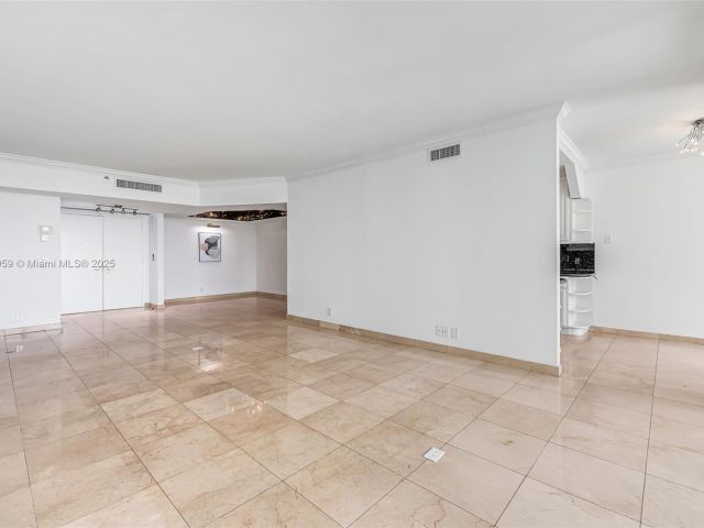 Apartment for sale  Unit #1412 - photo 6663514