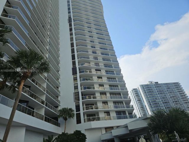 Apartment for sale  Unit #1412 - photo 6162202