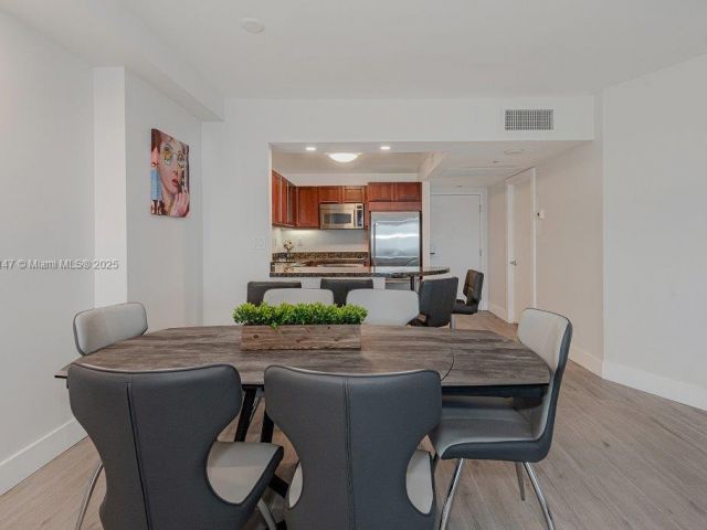 Apartment for rent  Unit #1531 - photo 6162630