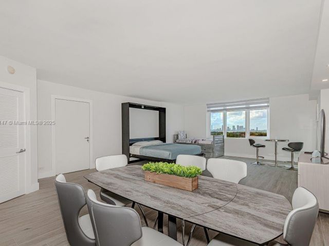 Apartment for rent  Unit #1531 - photo 6162643