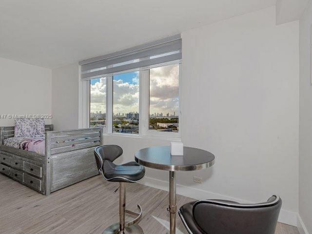 Apartment for rent  Unit #1531 - photo 6162646