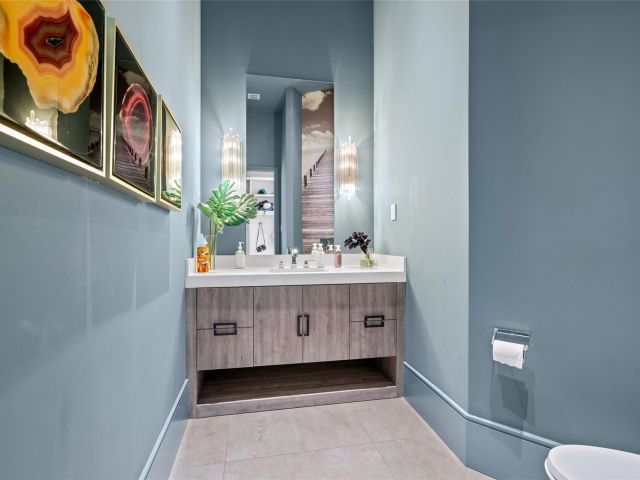 Home for sale at 1200 SE 12th Ter - photo 6191491