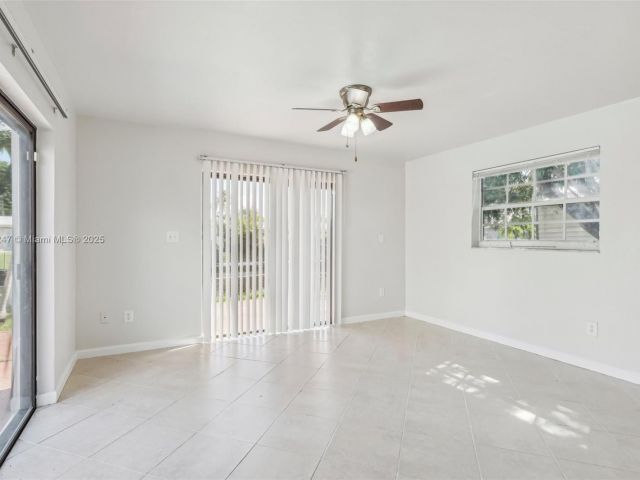 Home for sale at 1700 SW 5th Ave - photo 6182795