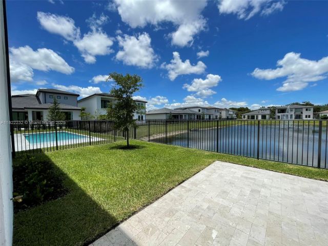 Home for sale at 3511 Ashwood Cir S - photo 6168518