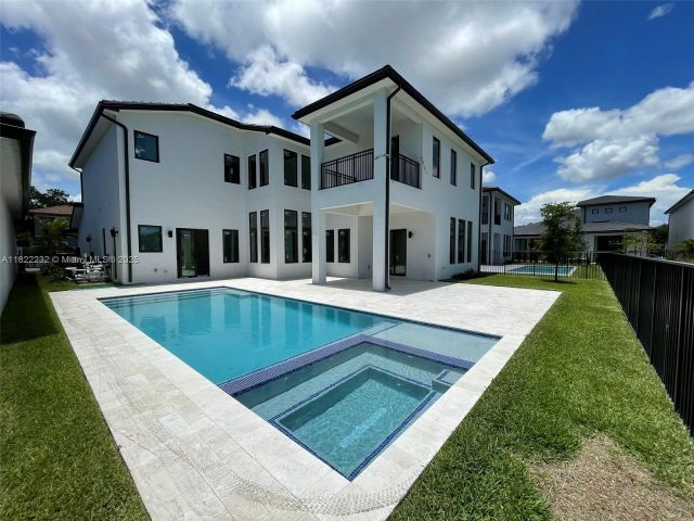 Home for sale at 3511 Ashwood Cir S - photo 6168521