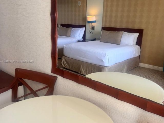 Apartment for sale  Unit #918 - photo 6163784