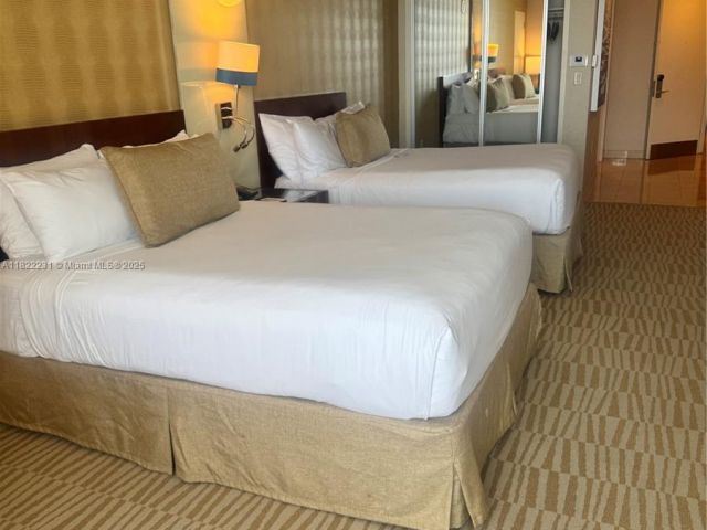 condo for sale in Sunny Isles Beach - 18001 Collins Ave 918 - MondialRealty