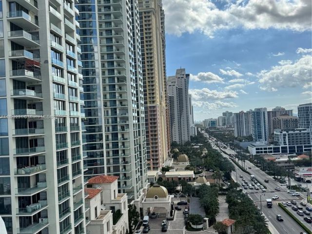 condo for sale in Sunny Isles Beach - 18001 Collins Ave 918 - MondialRealty