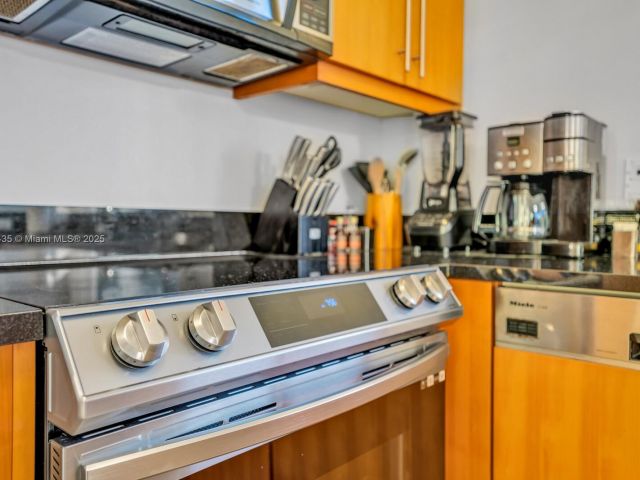 Apartment for sale  Unit #3012 - photo 6162654