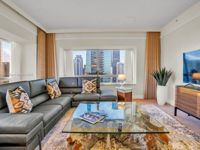 Apartment for sale  Unit #3012 - photo 6162657