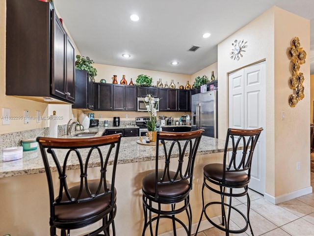 Home for sale at 572 SE 34th Ter - photo 6162811