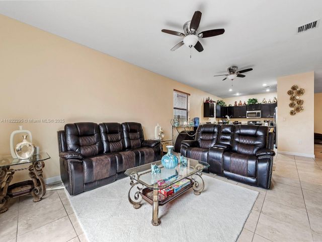 Home for sale at 572 SE 34th Ter - photo 6162815