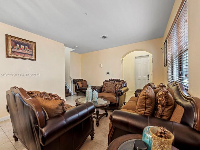 Home for sale at 572 SE 34th Ter - photo 6162819