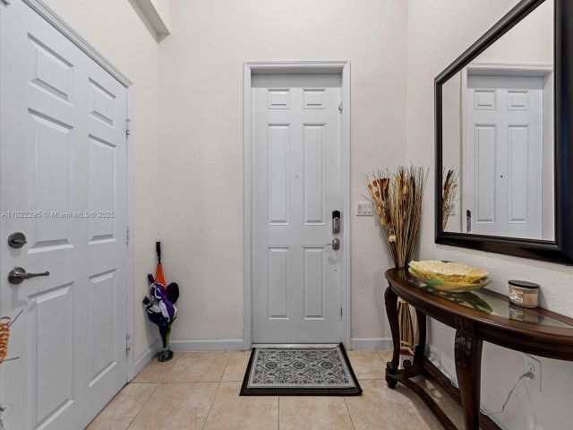 Home for sale at 572 SE 34th Ter - photo 6162822