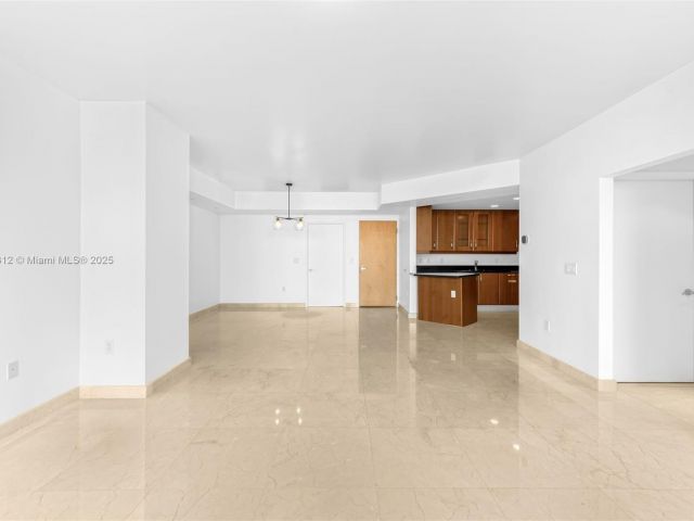 Apartment for rent  Unit #1221 - photo 6165173