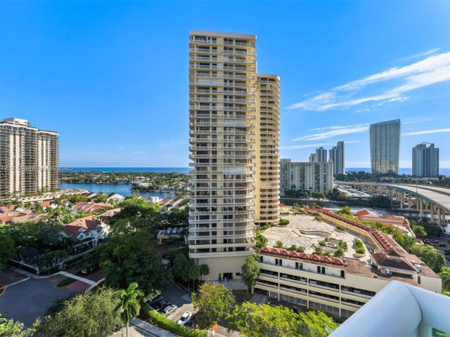 Apartment for rent  Unit #1221 - photo 6165181