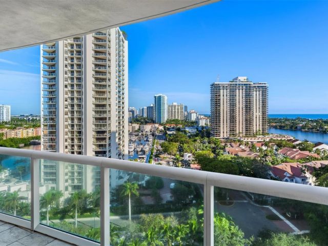 Apartment for rent  Unit #1221 - photo 6165182