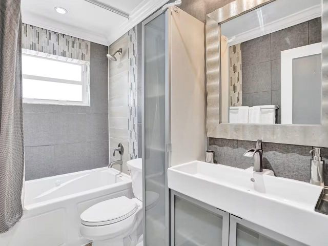 Home for sale at 616 NW 21st St - photo 6161831