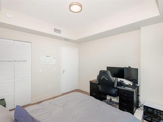 Apartment for sale  Unit #T-2612 - photo 6164120