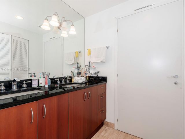 Apartment for sale  Unit #T-2612 - photo 6164125