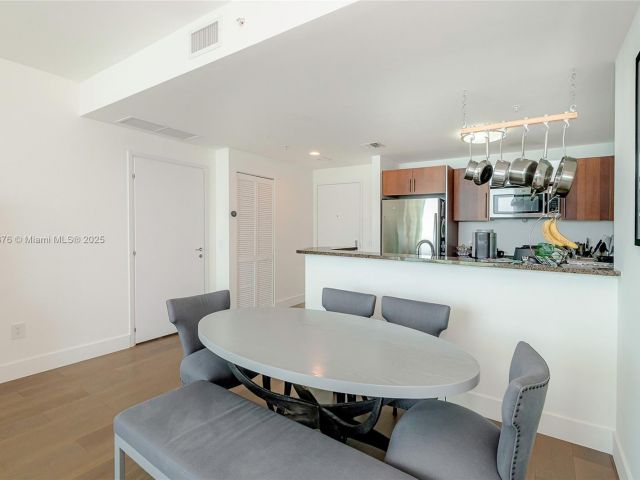 Apartment for sale  Unit #T-2612 - photo 6164129