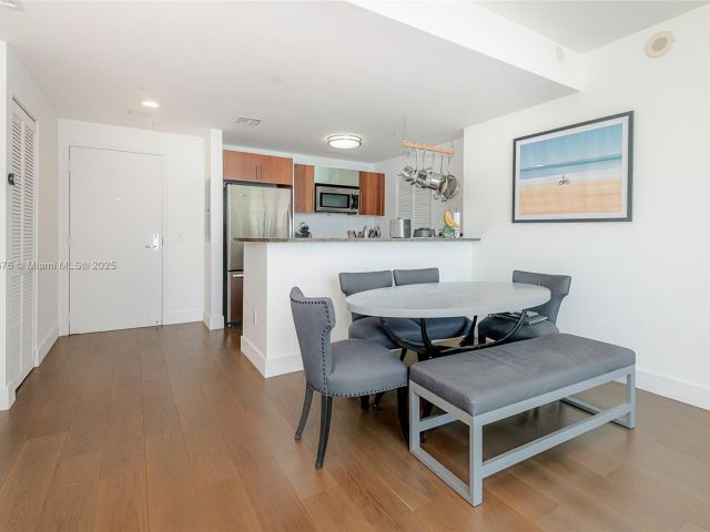 Apartment for sale  Unit #T-2612 - photo 6164133