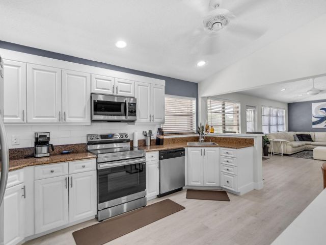 Home for sale at 1300 NW 26th Ln - photo 6165107