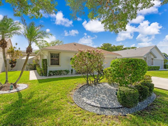 Home for sale at 1300 NW 26th Ln - photo 6165114