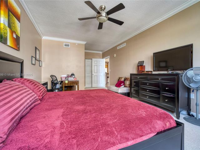 Apartment for sale  Unit #608E - photo 6171779