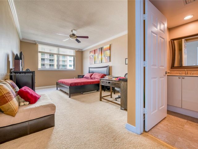 Apartment for sale  Unit #608E - photo 6171782