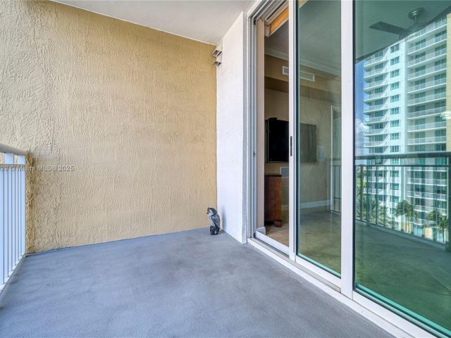 Apartment for sale  Unit #608E - photo 6171784