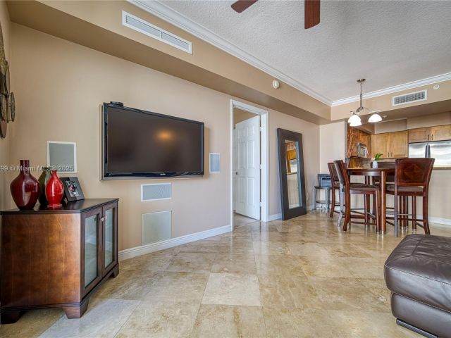 Apartment for sale  Unit #608E - photo 6171786