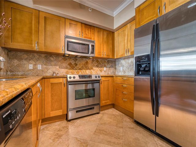 Apartment for sale  Unit #608E - photo 6171791