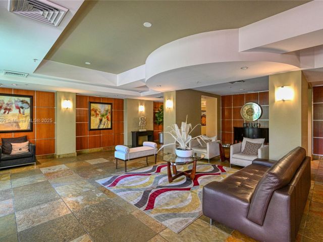 Apartment for sale  Unit #608E - photo 6171794