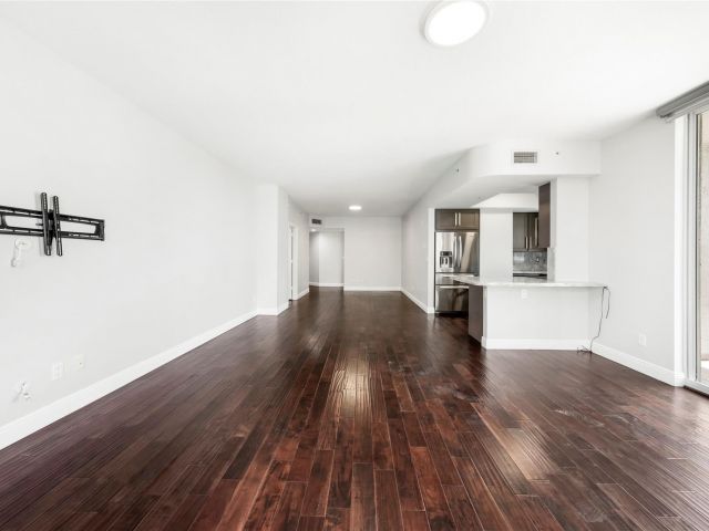 Apartment for sale  Unit #1116 - photo 6189071