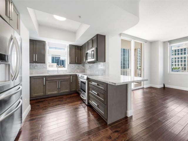 Apartment for sale  Unit #1116 - photo 6189076