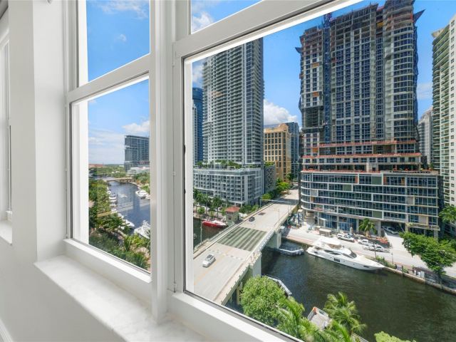 Apartment for sale  Unit #1116 - photo 6189085