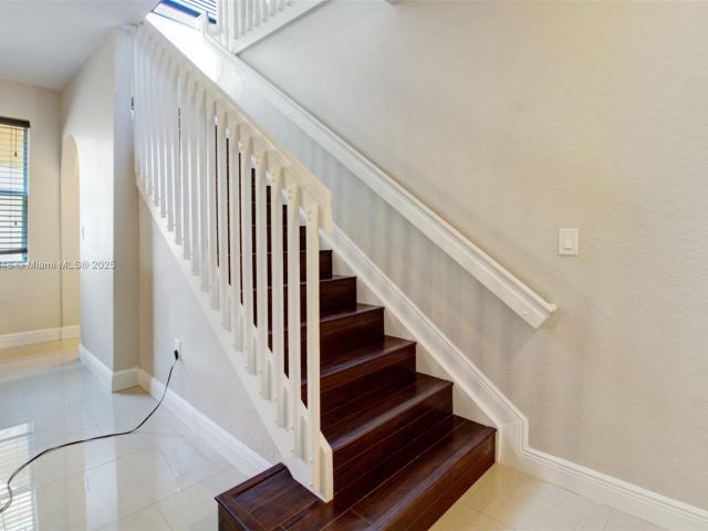 Home for sale at 2131 NE 37th Rd - photo 6224513