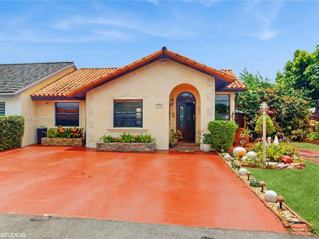 Home for sale at 5030 SW 145th Ave - photo 6227358