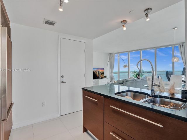 Apartment for sale  Unit #3608 - photo 6167743