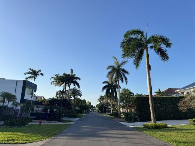 Home for sale at 455 Bontona Ave - photo 6167951