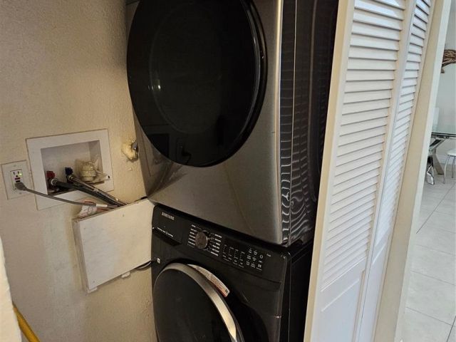 Home for rent at 436 NE 25th Ave - photo 6168112