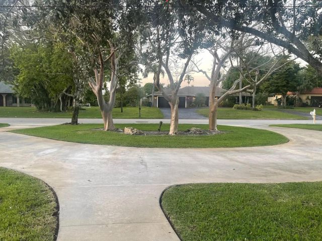 Home for rent at 3712 Lowson Boulevard - photo 6215397