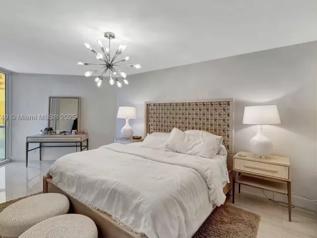 3-bedroom condo for sale in Sunny Isles Beach - 16425 Collins Ave 311 - MondialRealty
