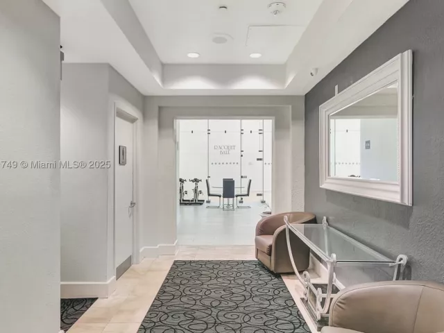 3-bedroom condo for sale in Sunny Isles Beach - 16425 Collins Ave 311 - MondialRealty