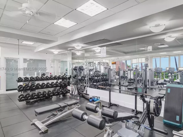 3-bedroom condo for sale in Sunny Isles Beach - 16425 Collins Ave 311 - MondialRealty