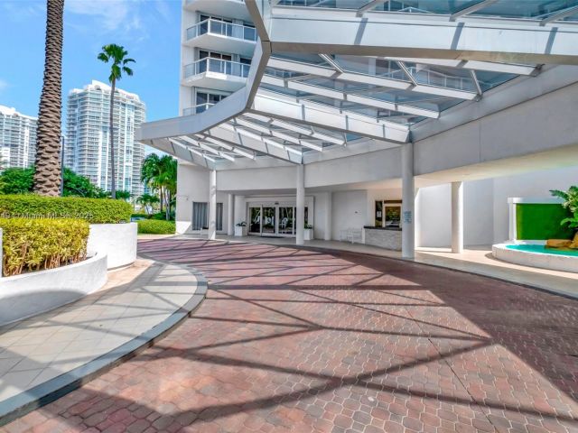 Apartment for sale  Unit #311 - photo 6172749